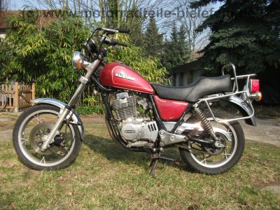 Suzuki_GN_400_D_Chopper_rot_Einzylinder_Gepaecktraeger_wie_GN_DR_125_250_400_SP_370_LS_650_Savage_1.jpg