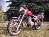 Suzuki_GN_400_D_Chopper_rot_Einzylinder_Gepaecktraeger_wie_GN_DR_125_250_400_SP_370_LS_650_Savage_3.jpg