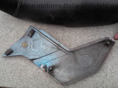 Suzuki_GSX_750_ES_EF_E_GR72A_GR_72_A_Sitzbank_Seitenteil_Seitenverkleidung_Heck_Heckteil_Ruecklicht_7.jpg