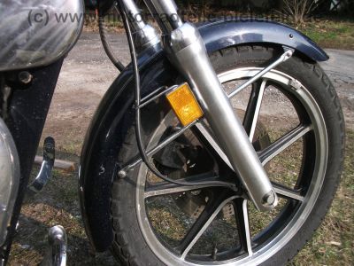 Kawasaki_VN-15_VULCAN_VN_15_1500_A_B_C_D_VNT50A_VNT_50_A_EZ_1988_vorverlegte_Fussrasten_Breitlenker_Ochsenaugen_118.jpg