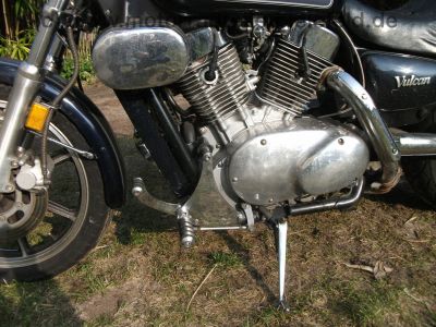 Kawasaki_VN-15_VULCAN_VN_15_1500_A_B_C_D_VNT50A_VNT_50_A_EZ_1988_vorverlegte_Fussrasten_Breitlenker_Ochsenaugen_15.jpg