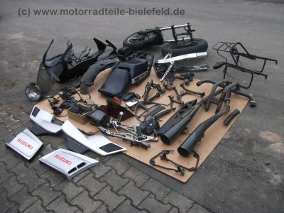Suzuki_GSX_1100_EF_GV71C_KRAUSER_Gepaecktraeger_Koffertraeger_Gepaecksystem_erst_49tkm_-_wie_GSX_750_1100_ES_EF_E_GV_71_A_B_C_131.jpg