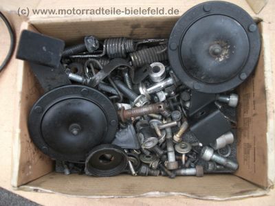 Suzuki_GSX_1100_EF_GV71C_KRAUSER_Gepaecktraeger_Koffertraeger_Gepaecksystem_erst_49tkm_-_wie_GSX_750_1100_ES_EF_E_GV_71_A_B_C_42.jpg