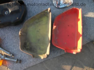 Honda_CB_200_Twin_2x_zerlegt_in_Teilen_Extras_Sondersitz_etc__-_wie_CB_125_250_K_G_102.jpg