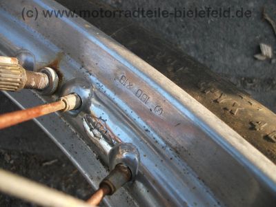Honda_CB_200_Twin_2x_zerlegt_in_Teilen_Extras_Sondersitz_etc__-_wie_CB_125_250_K_G_48.jpg