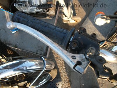 Honda_CB_200_Twin_2x_zerlegt_in_Teilen_Extras_Sondersitz_etc__-_wie_CB_125_250_K_G_65.jpg