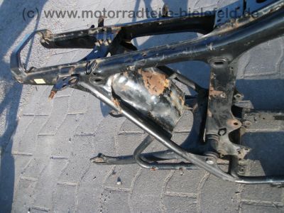 Honda_CB_200_Twin_2x_zerlegt_in_Teilen_Extras_Sondersitz_etc__-_wie_CB_125_250_K_G_8.jpg