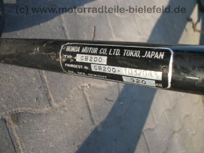 Honda_CB_200_Twin_2x_zerlegt_in_Teilen_Extras_Sondersitz_etc__-_wie_CB_125_250_K_G_9.jpg