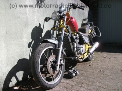 Kawasaki_EN_450_A_LTD_mit_Harley_Tank_vorverlegte_Fussrasten_Ledersitz_SITO_Auspuff_-_wie_EN_LTD_450_454_500_A_LTD_62.jpg