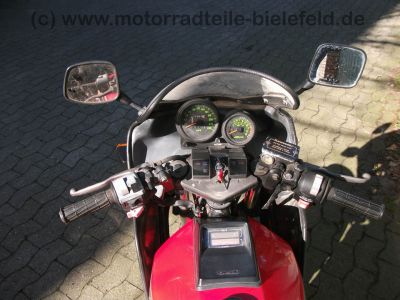 Kawasaki_GPz_550_UT_rot_GIVI_Gepaecktraeger_Koffertraeger_-_Z_ZX_KZ_GPz_400_500_550_750_A_B_UT_GP_LTD_22.jpg