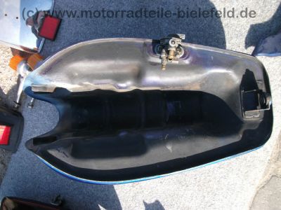 Kawasaki_Z_KZ_400_440_Twin_A_B_H_LTD_Teile_Tank_Seitendeckel_Sitzbank_Koffertraeger_36.jpg