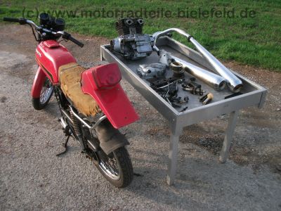 Honda_CB_125_T_Twin_Speiche_rot_teilzerlegt_-_wie_CB_CM_125_185_250_K_T_Twin_C_6.jpg
