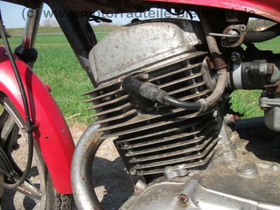 Honda_CB_125_T2_Twin_rot_SCHUH_Koffertraeger_-_wie_CB_CM_125_185_250_T_Twin_C_43.jpg