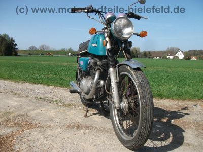Honda_CB_200_Twin_mint-lila_Speiche_-_wie_CB_CM_CJ_125_185_250_350_360_K_G_T_Twin_C_80.jpg
