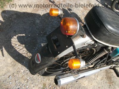 Honda_CB_200_Twin_mint-lila_Speiche_-_wie_CB_CM_CJ_125_185_250_350_360_K_G_T_Twin_C_84.jpg