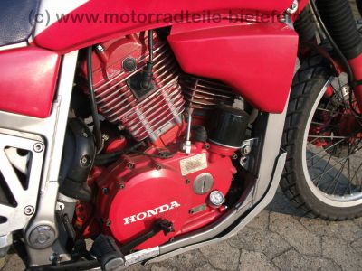 Honda_XLV_750_R_RD01_-_5x_Kardan_Enduro_HRC_blau_rot_schwarz_129.jpg