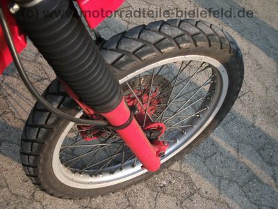 Honda_XLV_750_R_RD01_-_5x_Kardan_Enduro_HRC_blau_rot_schwarz_140.jpg