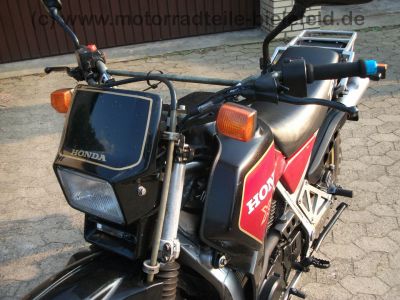 Honda_XLV_750_R_RD01_-_5x_Kardan_Enduro_HRC_blau_rot_schwarz_158.jpg