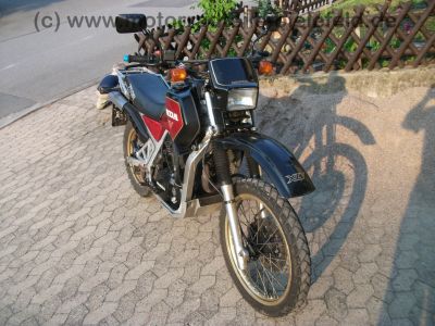 Honda_XLV_750_R_RD01_-_5x_Kardan_Enduro_HRC_blau_rot_schwarz_184.jpg