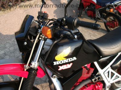 Honda_XLV_750_R_RD01_-_5x_Kardan_Enduro_HRC_blau_rot_schwarz_81.jpg