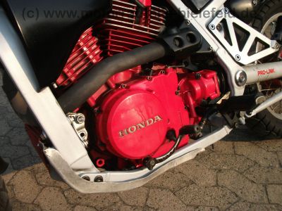 Honda_XLV_750_R_RD01_-_5x_Kardan_Enduro_HRC_blau_rot_schwarz_86.jpg