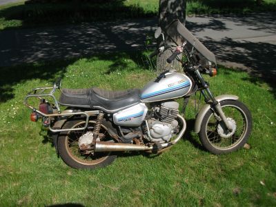 Honda_CM_200_T_Twin_MC01_Chopper_Scheibe_Gepaecktraeger_-_wie_CM_CB_125_185_200_250_T_C__48.jpg