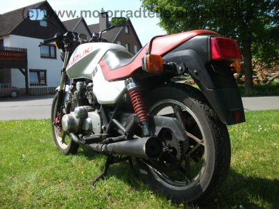 Suzuki_GS_550_M_KATANA_silber-rot_Sturz_-_wie_GS_500_550_750_D_E_L__2.jpg