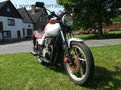 Suzuki_GS_550_M_KATANA_silber-rot_Sturz_-_wie_GS_500_550_750_D_E_L__54.jpg