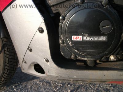 Kawasaki_GPZ_900_750_R_ZX_900_750_A_MRA_Scheibe_ABM_Superbike_Lenker_Koffer_Giuliari_Sitzbank_109.jpg