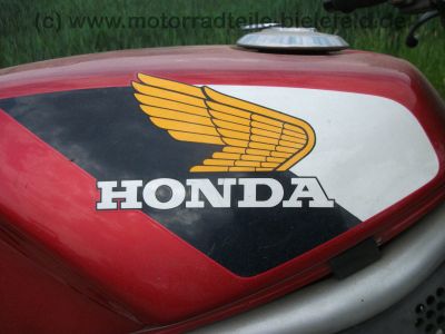 Honda_CB_450_S_PC17_rot-metallic_-_wie_CB_CM_CMX_400_450_T_N_C_PC14_90.jpg