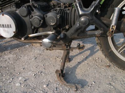 Yamaha_XS_750_1T5_Koffertraeger_SCHUH_MOTAD_Auspuff_3in1KONI_-_wie_GX_XS_650_850_1100_SE_D_E_SP_F_SF_113.jpg