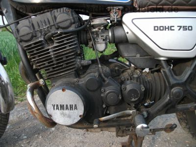 Yamaha_XS_750_1T5_Koffertraeger_SCHUH_MOTAD_Auspuff_3in1KONI_-_wie_GX_XS_650_850_1100_SE_D_E_SP_F_SF_119.jpg