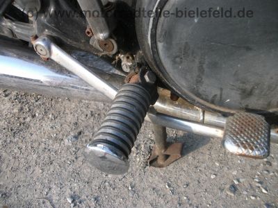 Yamaha_XS_750_1T5_Koffertraeger_SCHUH_MOTAD_Auspuff_3in1KONI_-_wie_GX_XS_650_850_1100_SE_D_E_SP_F_SF_70.jpg