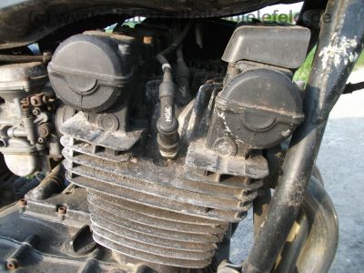Yamaha_XS_750_1T5_Koffertraeger_SCHUH_MOTAD_Auspuff_3in1KONI_-_wie_GX_XS_650_850_1100_SE_D_E_SP_F_SF_76.jpg