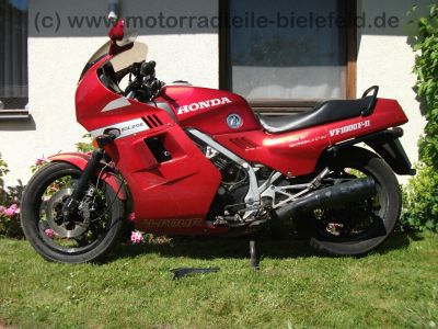 Honda_VF_1000_F2_Bol_dOr_SC15_rot-silber_V4_wie_VF_400_500_700_750_1100_F_F2_C_S_R_SC16_1.jpg