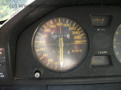 Honda_VF_1000_F2_Bol_dOr_SC15_rot-silber_V4_wie_VF_400_500_700_750_1100_F_F2_C_S_R_SC16_43.jpg