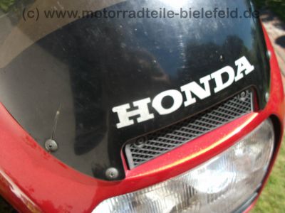 Honda_VF_1000_F2_Bol_dOr_SC15_rot-silber_V4_wie_VF_400_500_700_750_1100_F_F2_C_S_R_SC16_68.jpg