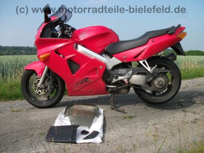 Honda_VFR_800_FI_RC46_2__Hd__Einarmschwinge_-_wie_VFR_750_F_RC24_RC36_VTR_1000_F_Firestorm_CBR_900_RR_Fireblade_1.jpg