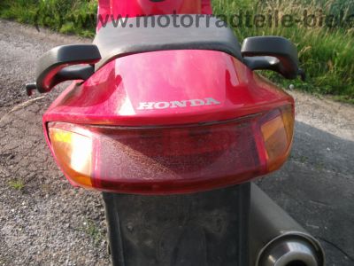 Honda_VFR_800_FI_RC46_2__Hd__Einarmschwinge_-_wie_VFR_750_F_RC24_RC36_VTR_1000_F_Firestorm_CBR_900_RR_Fireblade_52.jpg