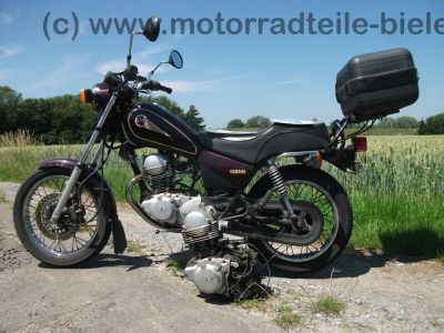 Yamaha_SR_125_SE_10F_weinrot_Gepaecktraeger_Topcase_2__Motor_-_wie_SR_XT_125_250_1.jpg