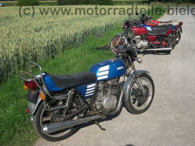 Yamaha_XS_360_blau_1U4_Twin_Gepaecktraeger_-_wie_XS_250_1U5_400_SE_2A2_4G5_57.jpg