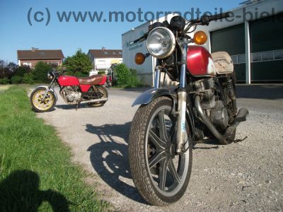 Yamaha_XS_400_2A2_rotbraun_Twin_-_wie_3N7_XS_250_1U5_XS_360_1U4_XS_400_SE_4G5_15.jpg