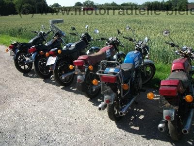 Yamaha_XS_400_2A2_schwarz_Stufensitz_Twin_-_wie_3N7_XS_250_1U5_XS_360_1U4_XS_400_SE_4G5_7.jpg