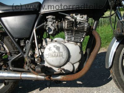 Yamaha_XS_400_2A2_schwarz_Stufensitz_Twin_-_wie_3N7_XS_250_1U5_XS_360_1U4_XS_400_SE_4G5_73.jpg