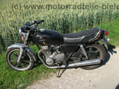Yamaha_XS_400_3N7_schwarz-gold_-_wie_2A2_XS_250_1U5_XS_360_1U4_13.jpg