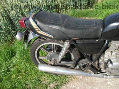 Yamaha_XS_400_3N7_schwarz-gold_-_wie_2A2_XS_250_1U5_XS_360_1U4_68.jpg