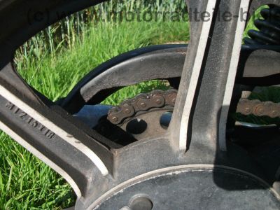 Yamaha_XS_400_3N7_schwarz-gold_-_wie_2A2_XS_250_1U5_XS_360_1U4_76.jpg