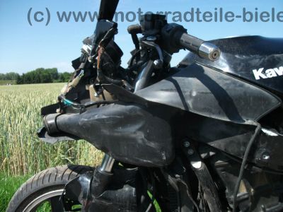 Kawasaki_ZZR_1100_C_ZXT10C_schwarz_150PS_-_wie__ZZ-R_1100_D_ZXT10D_GPZ_1100_ZXT10E_600_E_D_80.jpg