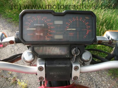 Honda_CBX_650_E_RC13_rot_nackt_-_wie_CB_CBX_550_650_750_SC_F_F2_PC04_RC17_13.jpg