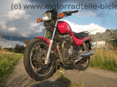 Honda_CBX_650_E_RC13_rot_nackt_-_wie_CB_CBX_550_650_750_SC_F_F2_PC04_RC17_3.jpg